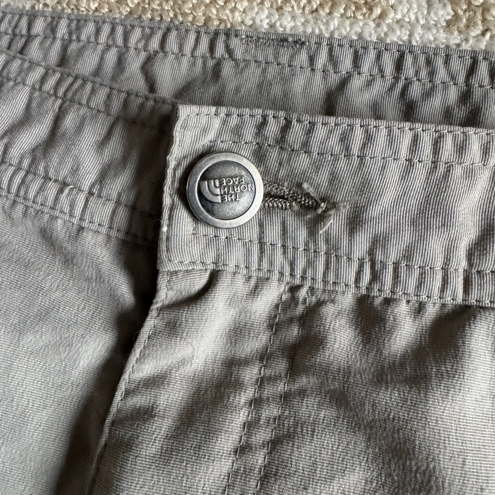 The North Face Hiking Pants Khaki Nylon Cargo Utility Outdoor Size 36